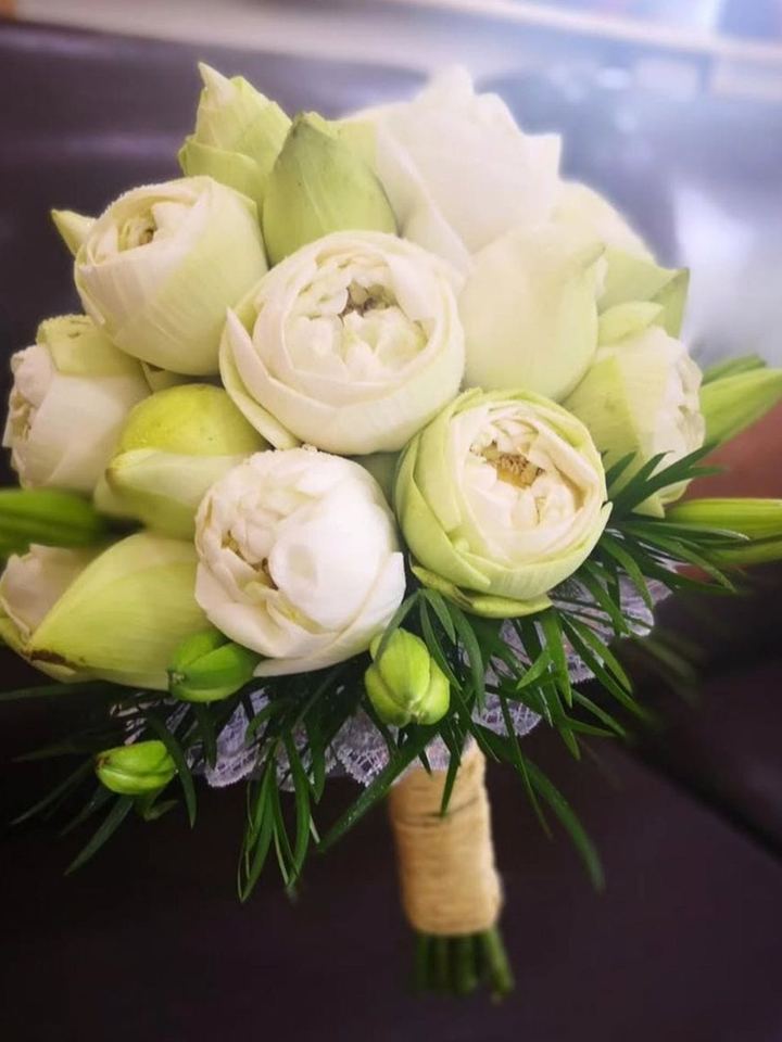 Elegant red rose bouquet by Flower Story